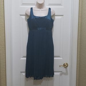 Maggie London Size 8 Silk Sleeveless Dress